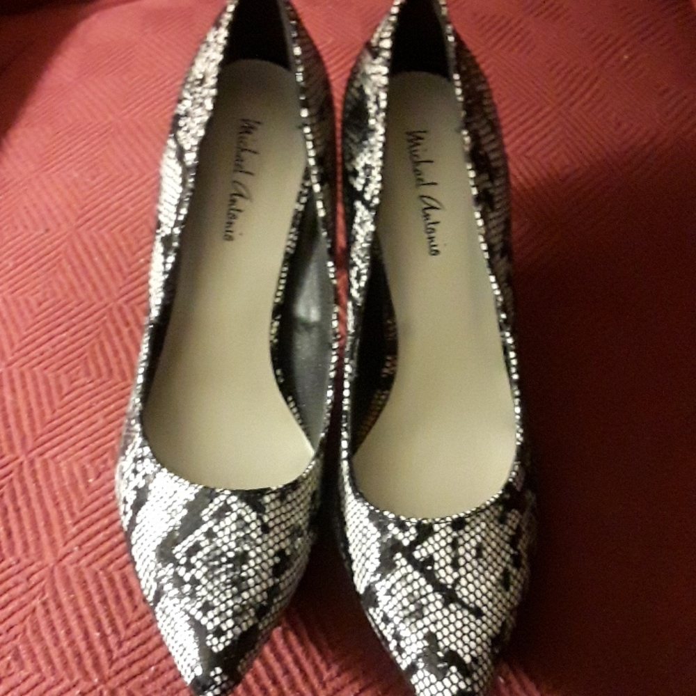 COPY - Michael Antonio snakeskin pumps